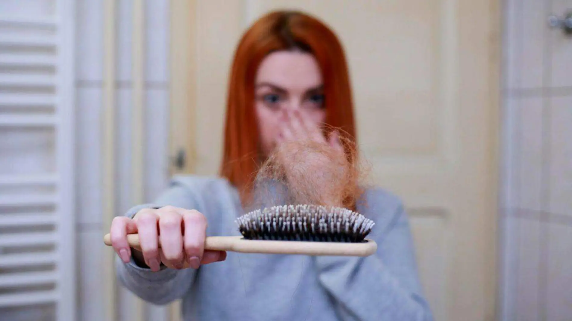 Perdida de cabello y líbido, principales síntomas del fenómeno de Covid largo